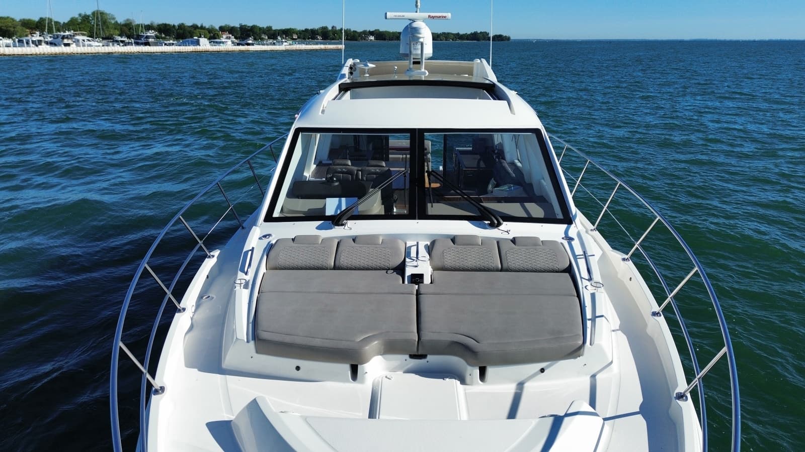 2019 Sea Ray 520 Sundancer - Photo 11