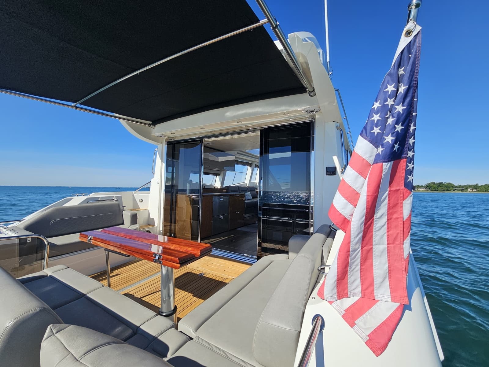 2019 Sea Ray 520 Sundancer - Photo 15
