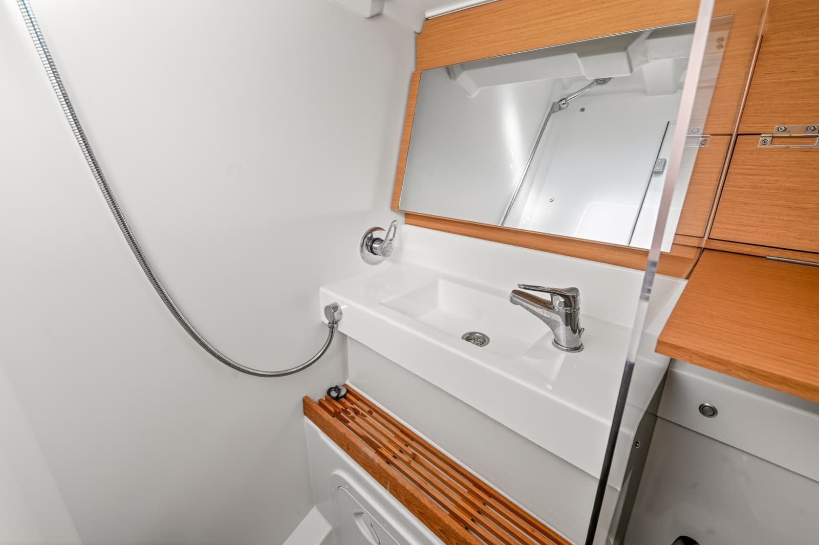 2019 Jeanneau Sun Odyssey 490 - Photo 50