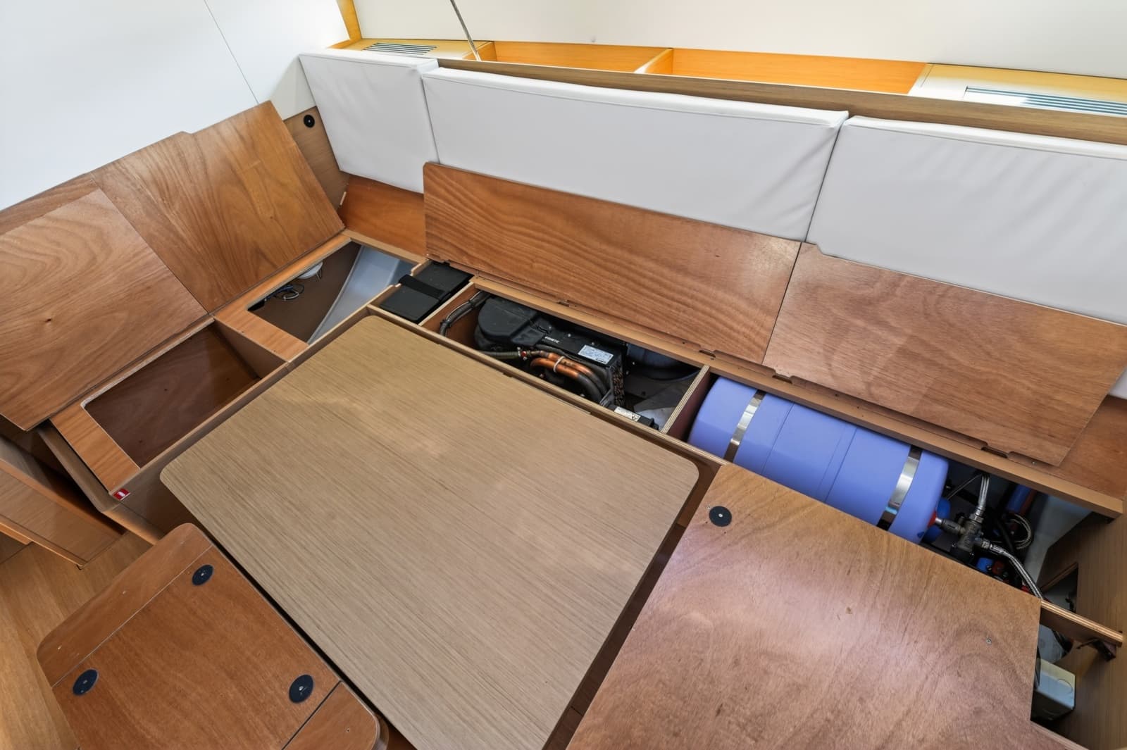 2019 Jeanneau Sun Odyssey 490 - Photo 41