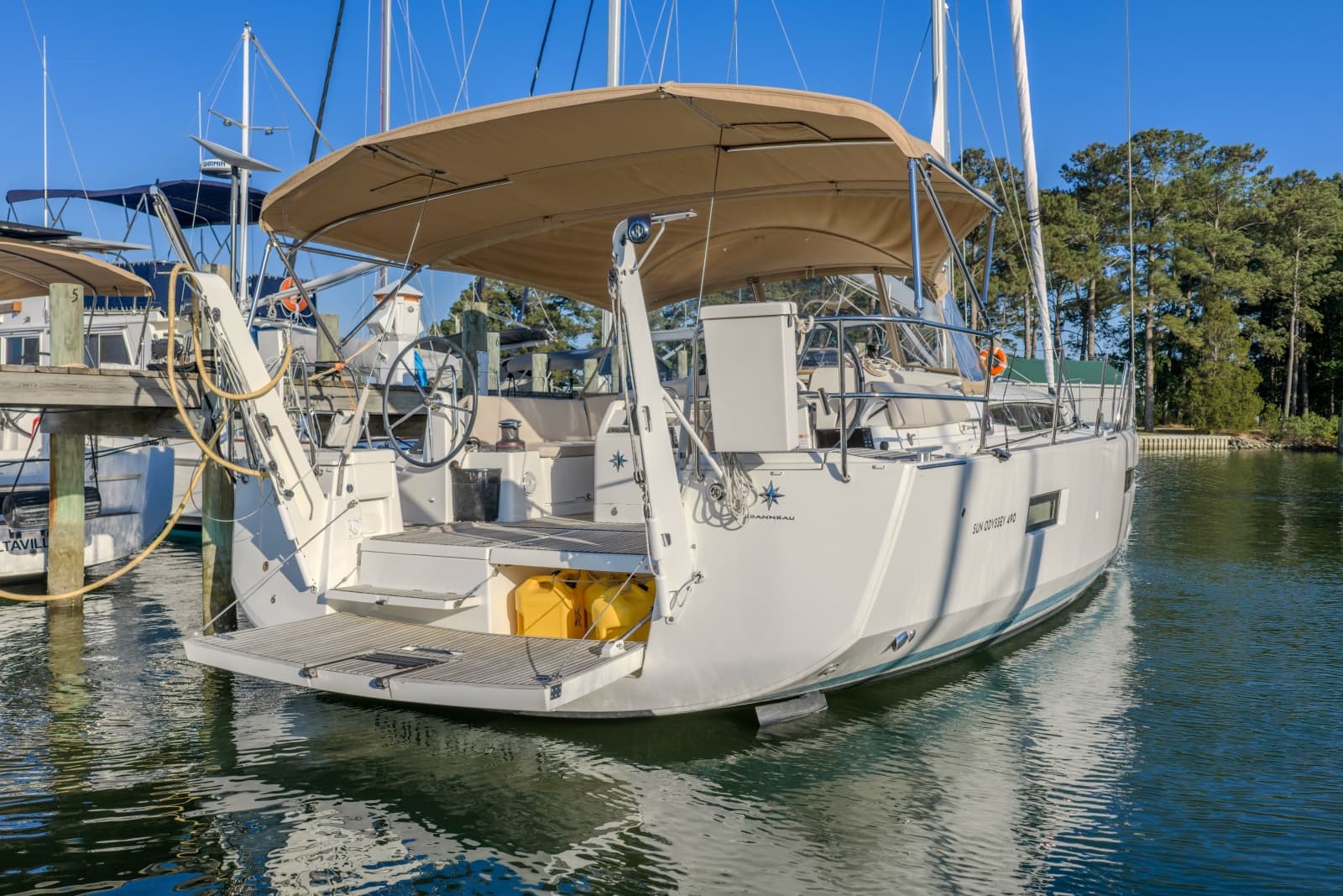 2019 Jeanneau Sun Odyssey 490 - Photo 9