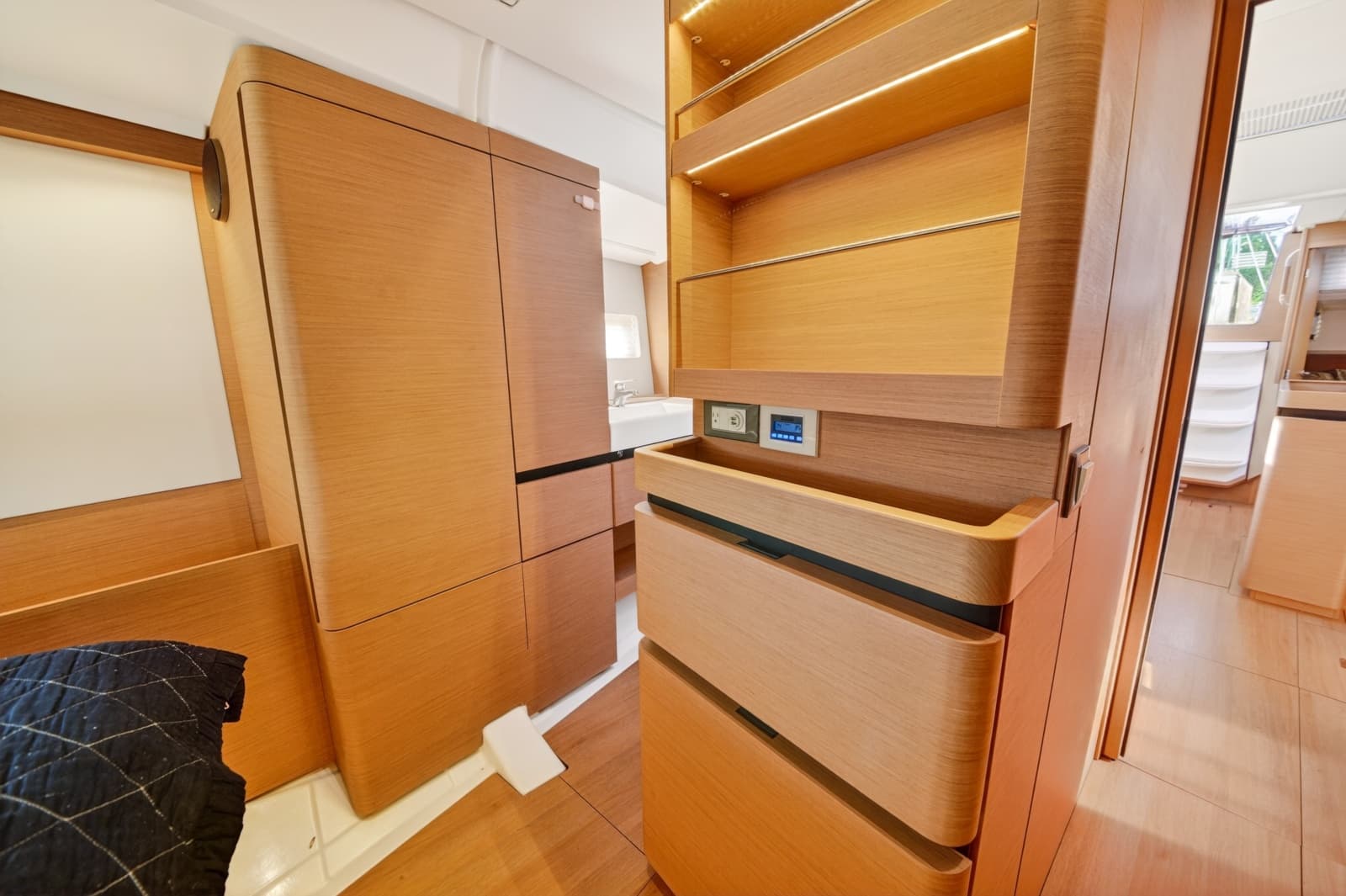 2019 Jeanneau Sun Odyssey 490 - Photo 56
