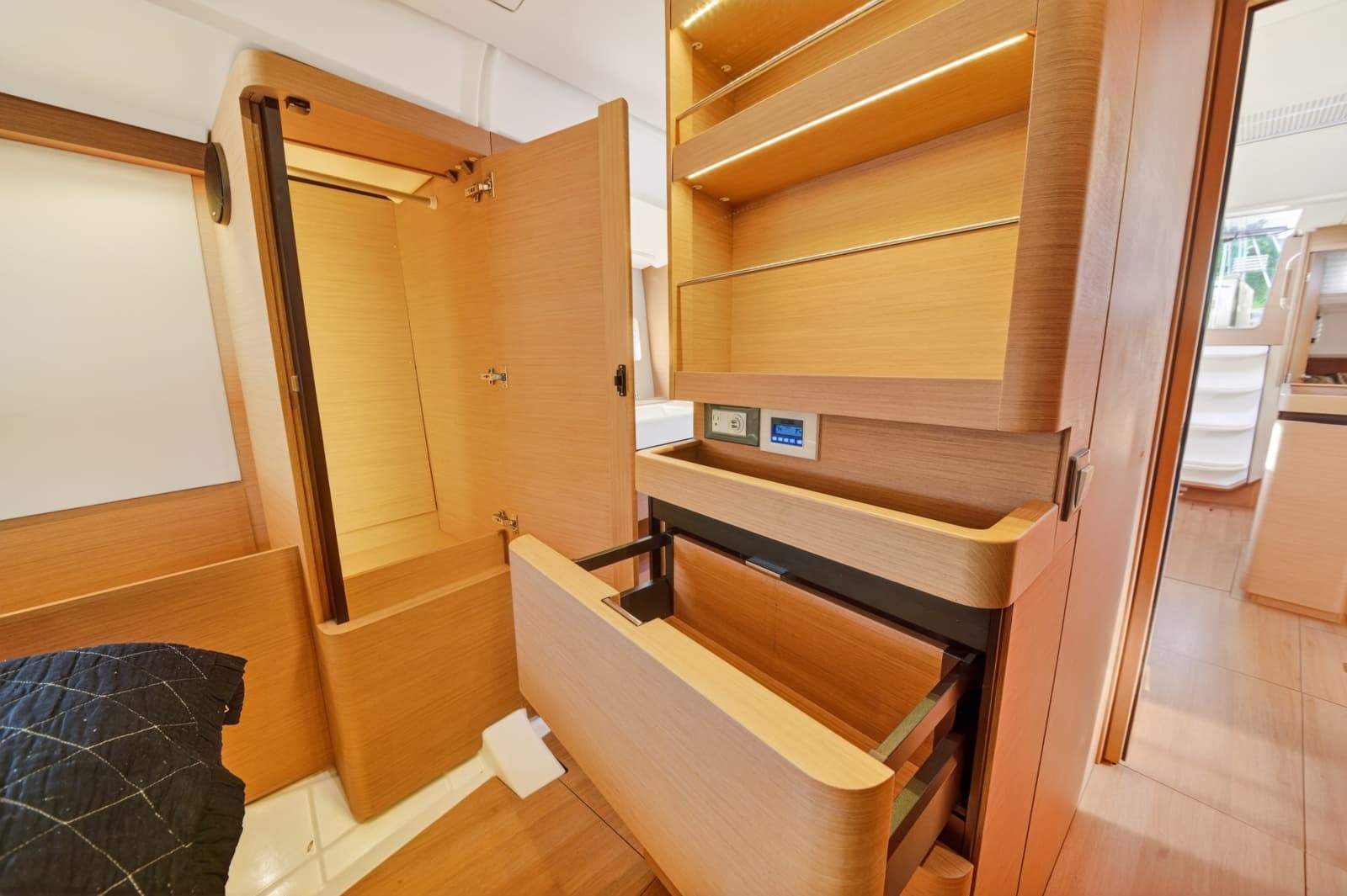 2019 Jeanneau Sun Odyssey 490 - Photo 55