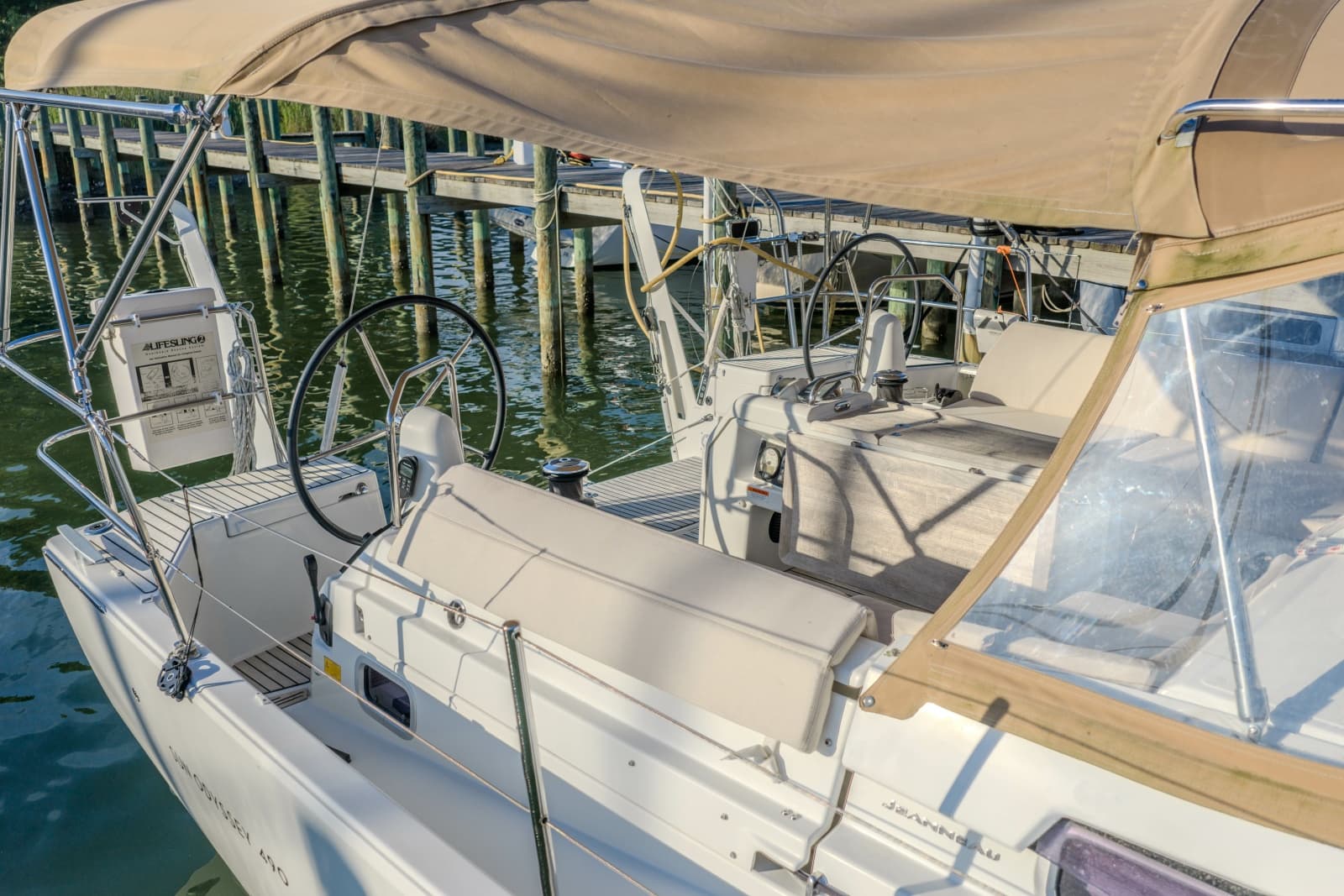 2019 Jeanneau Sun Odyssey 490 - Photo 12