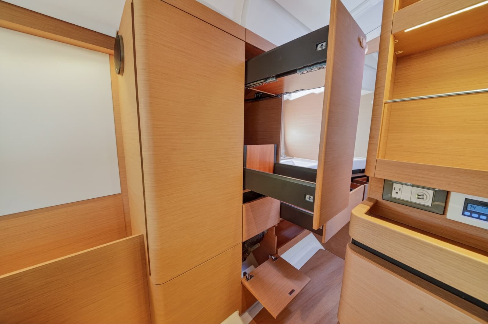 2019 Jeanneau Sun Odyssey 490 - Photo 58