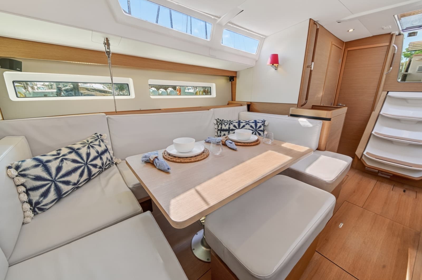 2019 Jeanneau Sun Odyssey 490 - Photo 14