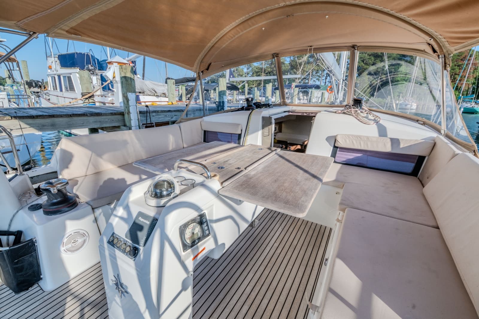 2019 Jeanneau Sun Odyssey 490 - Photo 82
