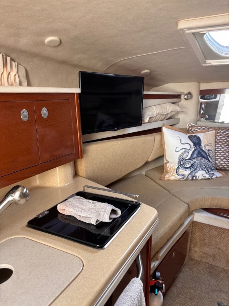 2008 Sea Ray Sundancer - Photo 6