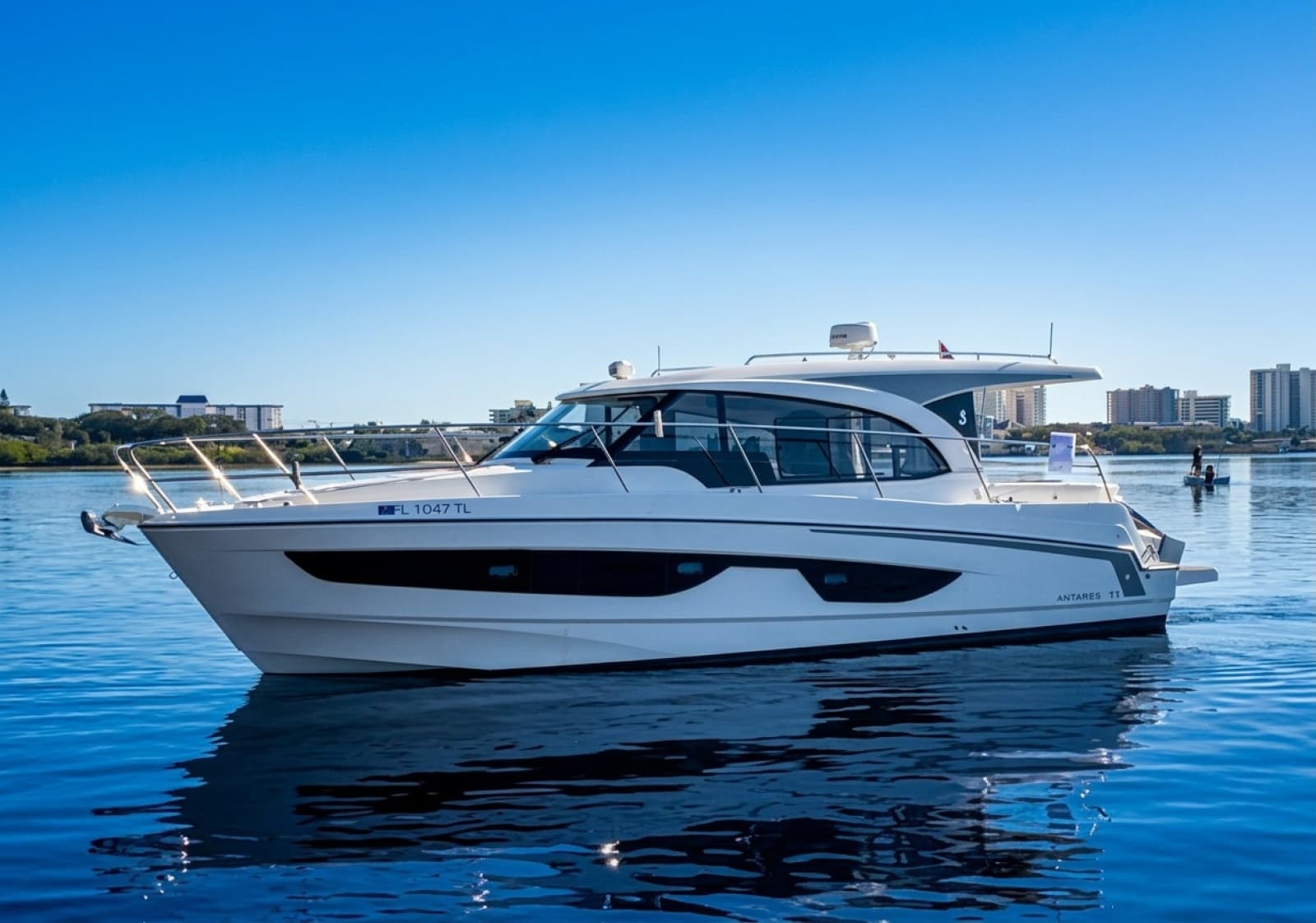 2023 Beneteau Antares 11 - Photo 3