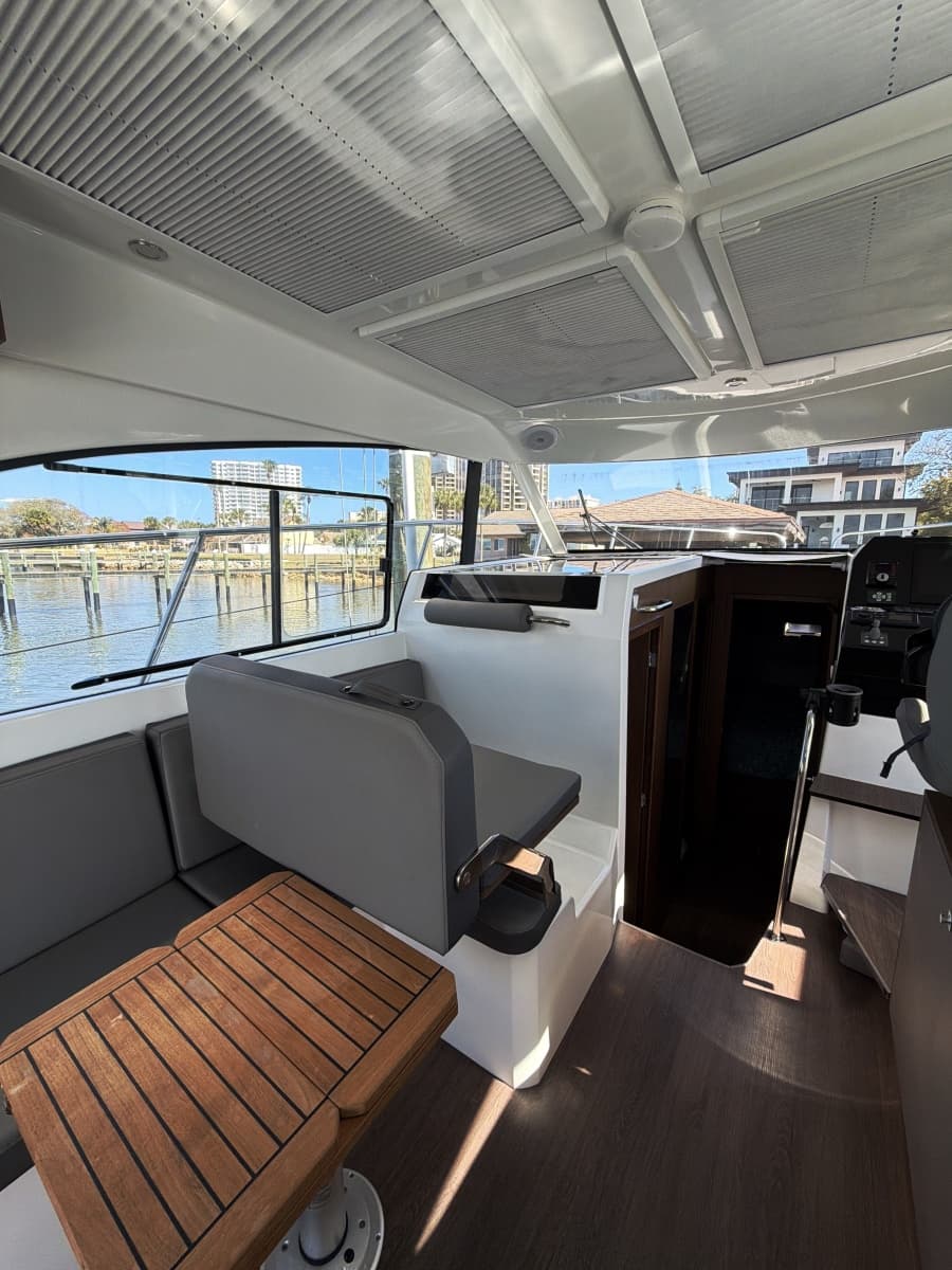 2023 Beneteau Antares 11 - Photo 15