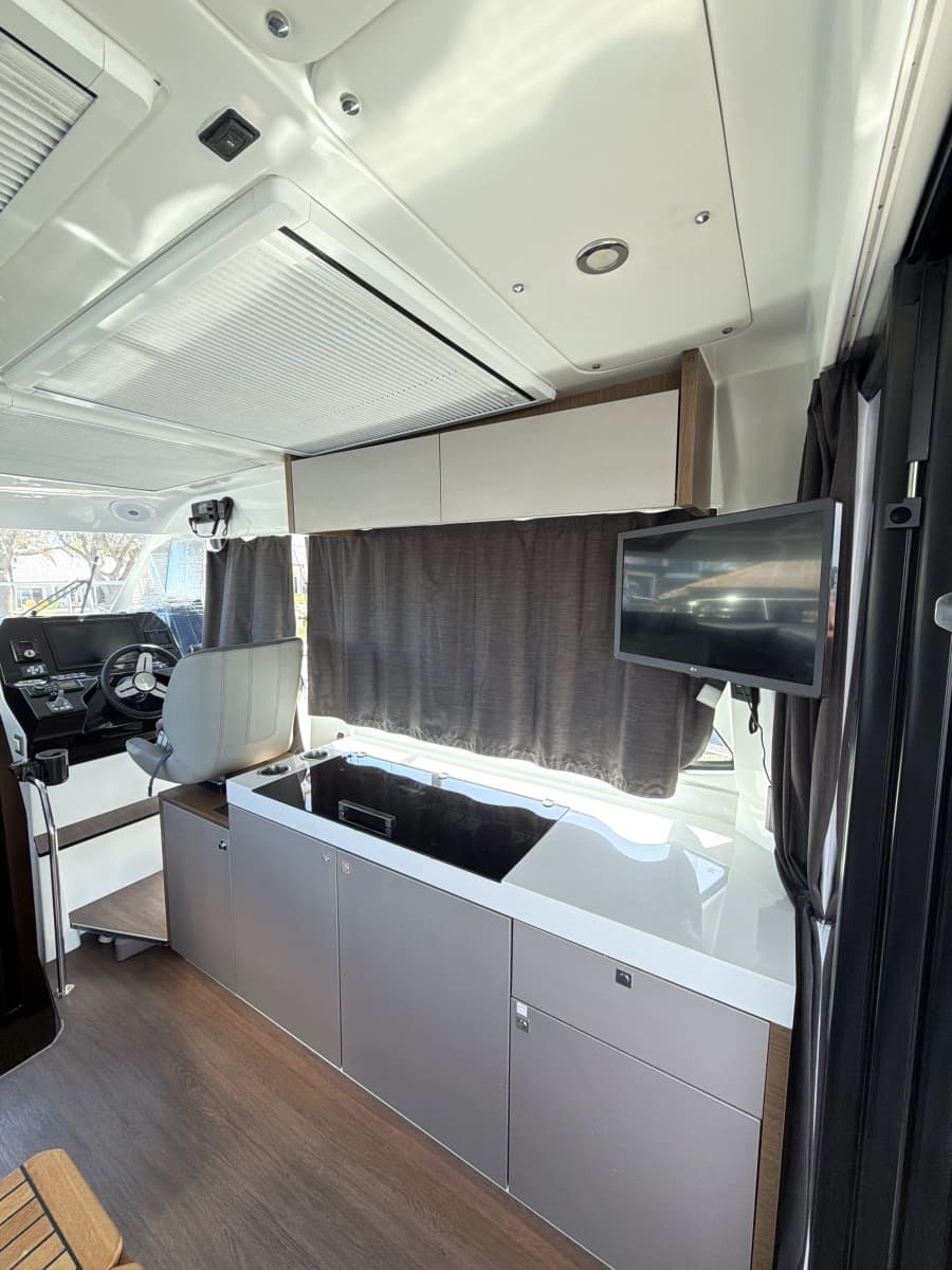 2023 Beneteau Antares 11 - Photo 18