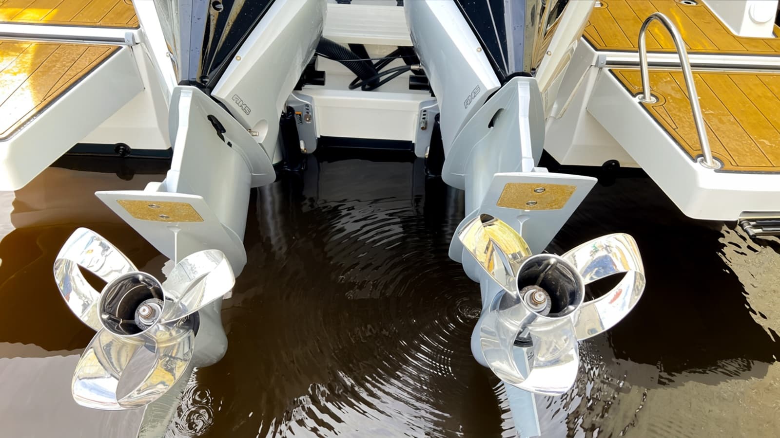 2023 Beneteau Antares 11 - Photo 2
