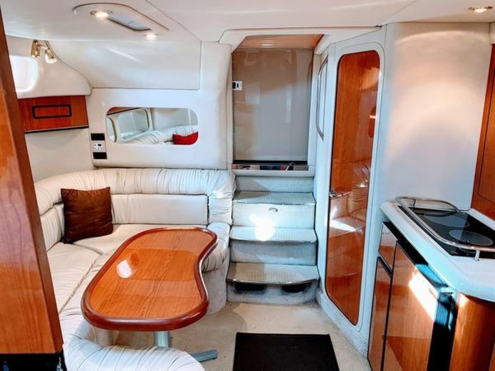 1999 Sea Ray 370 Express - Photo 26