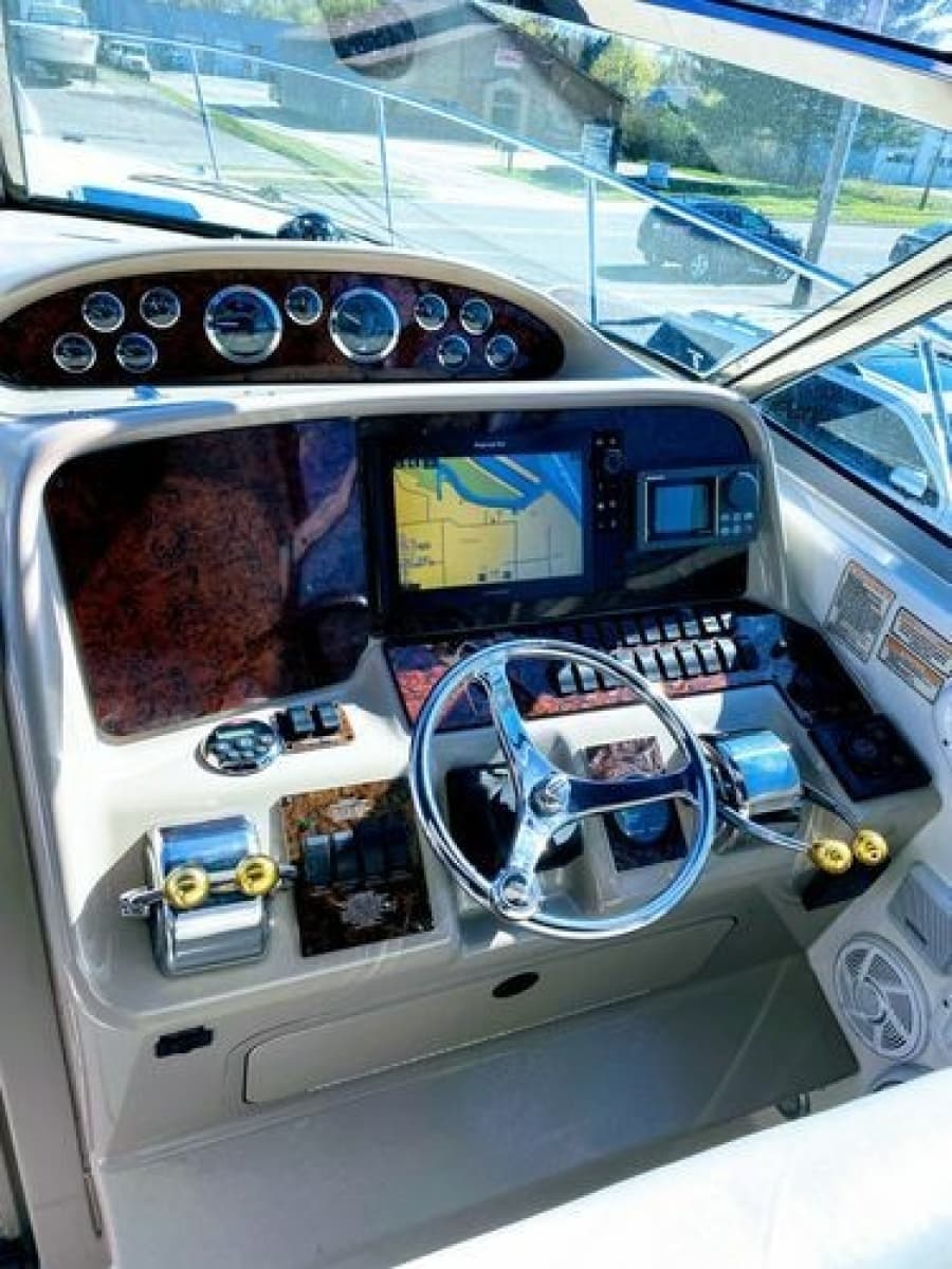 1999 Sea Ray 370 Express - Photo 8