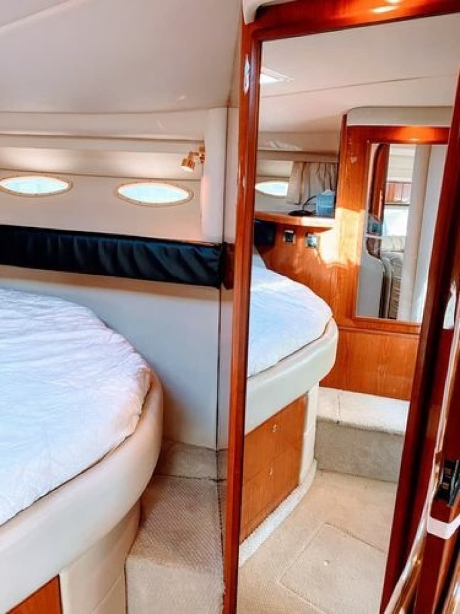 1999 Sea Ray 370 Express - Photo 35