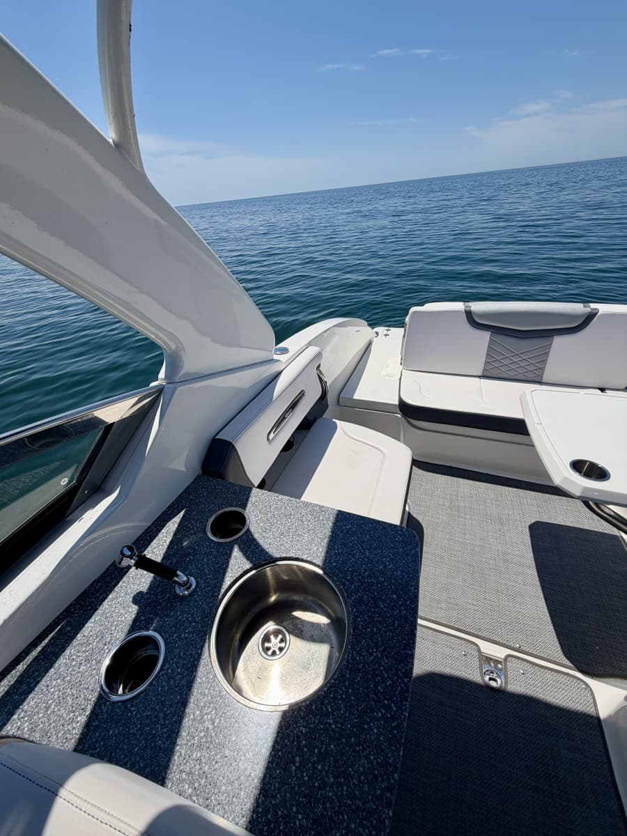 2018 Chaparral 307 - Photo 16