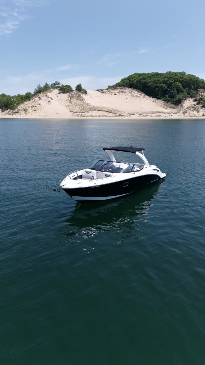 2018 Chaparral 307 - Photo 3