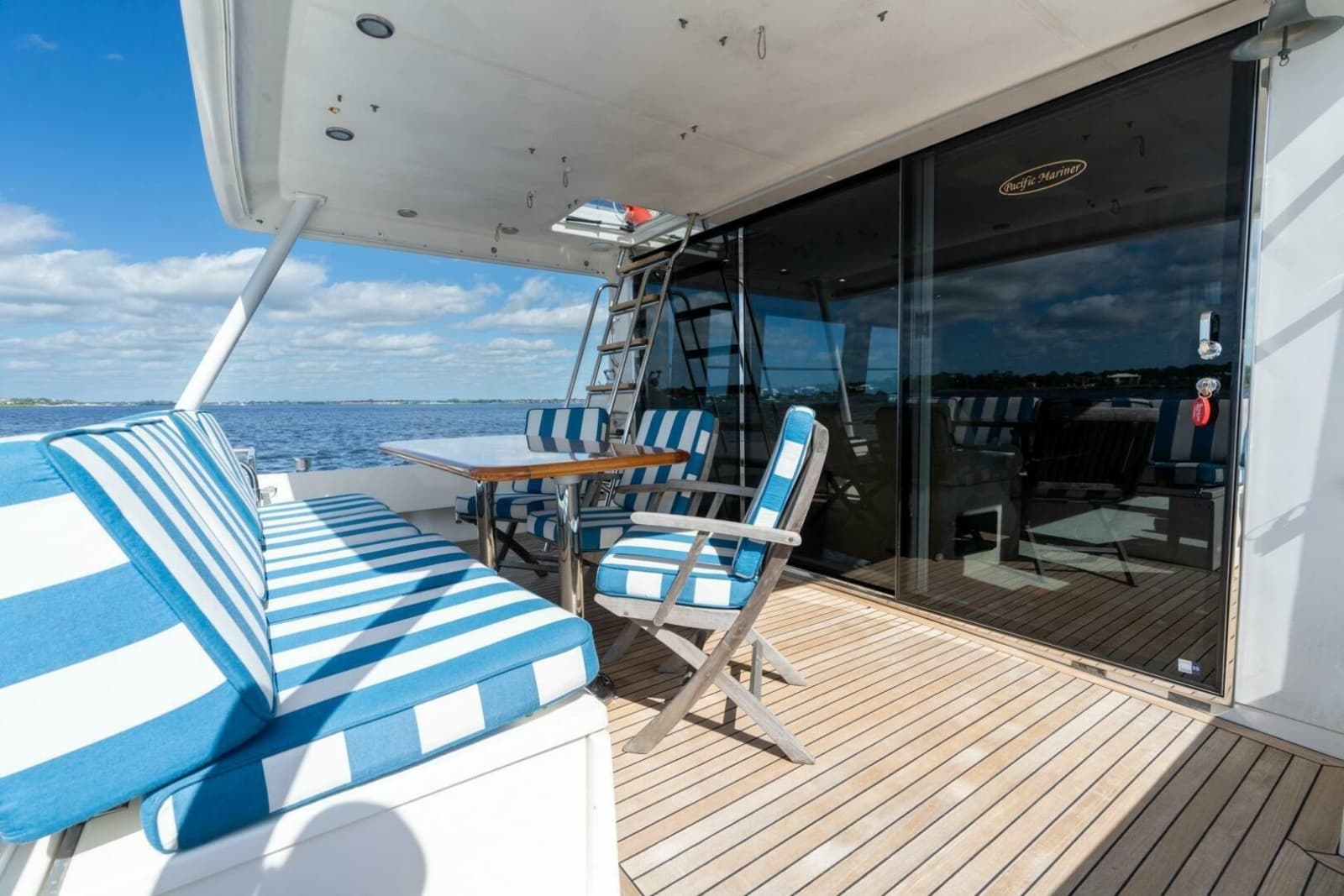 2009 Pacific Mariner 65 Motor Yacht - Photo 25