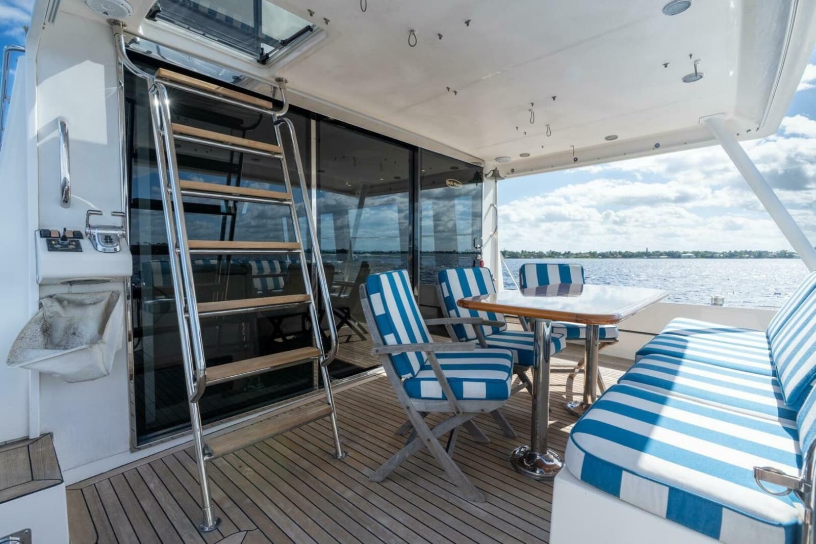 2009 Pacific Mariner 65 Motor Yacht - Photo 26
