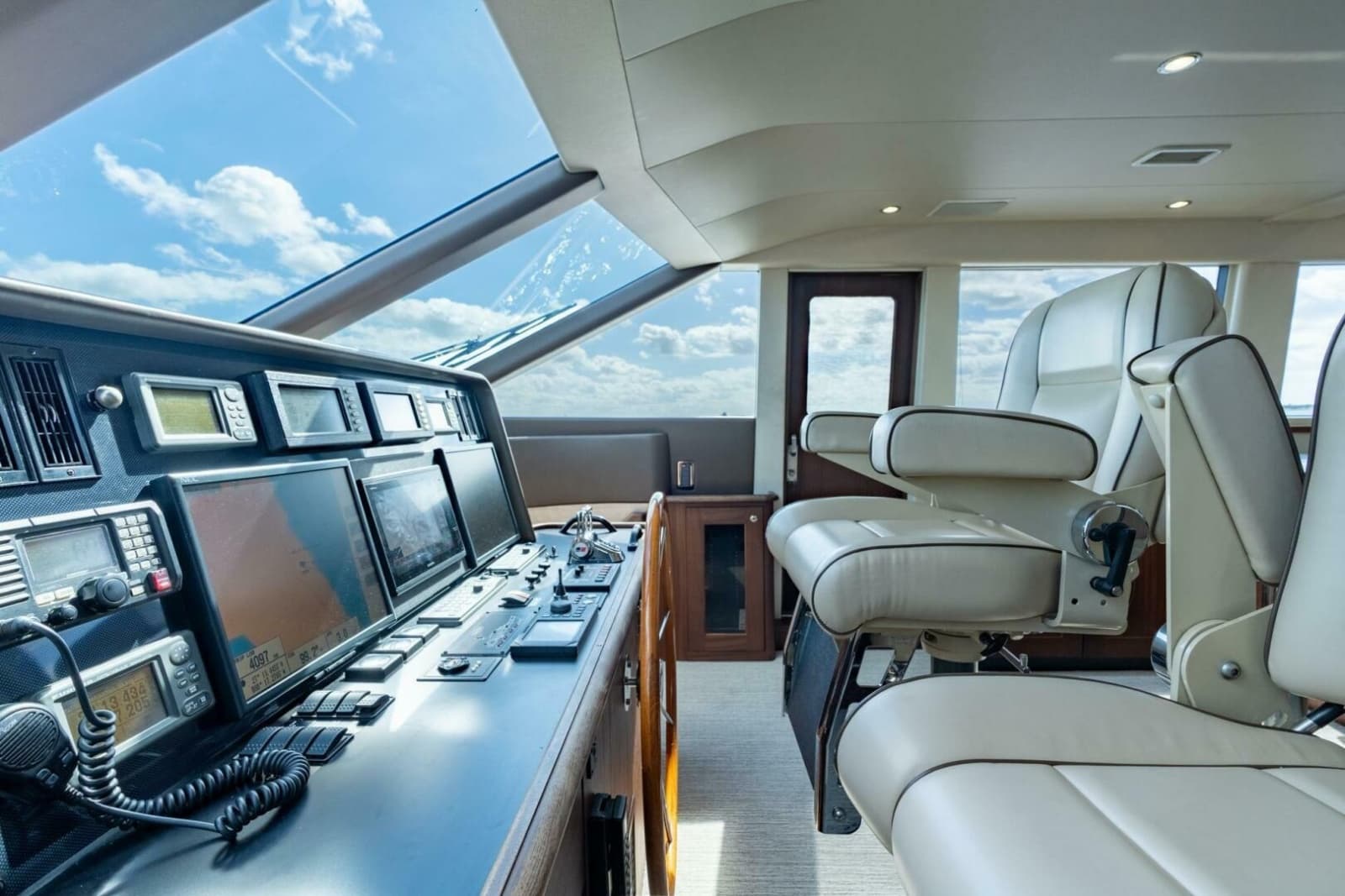 2009 Pacific Mariner 65 Motor Yacht - Photo 32