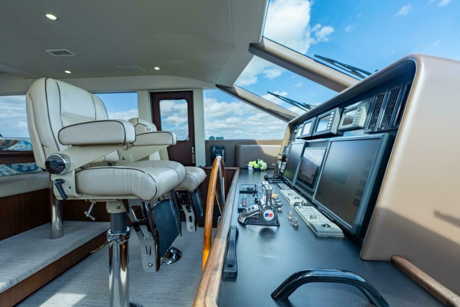 2009 Pacific Mariner 65 Motor Yacht - Photo 33