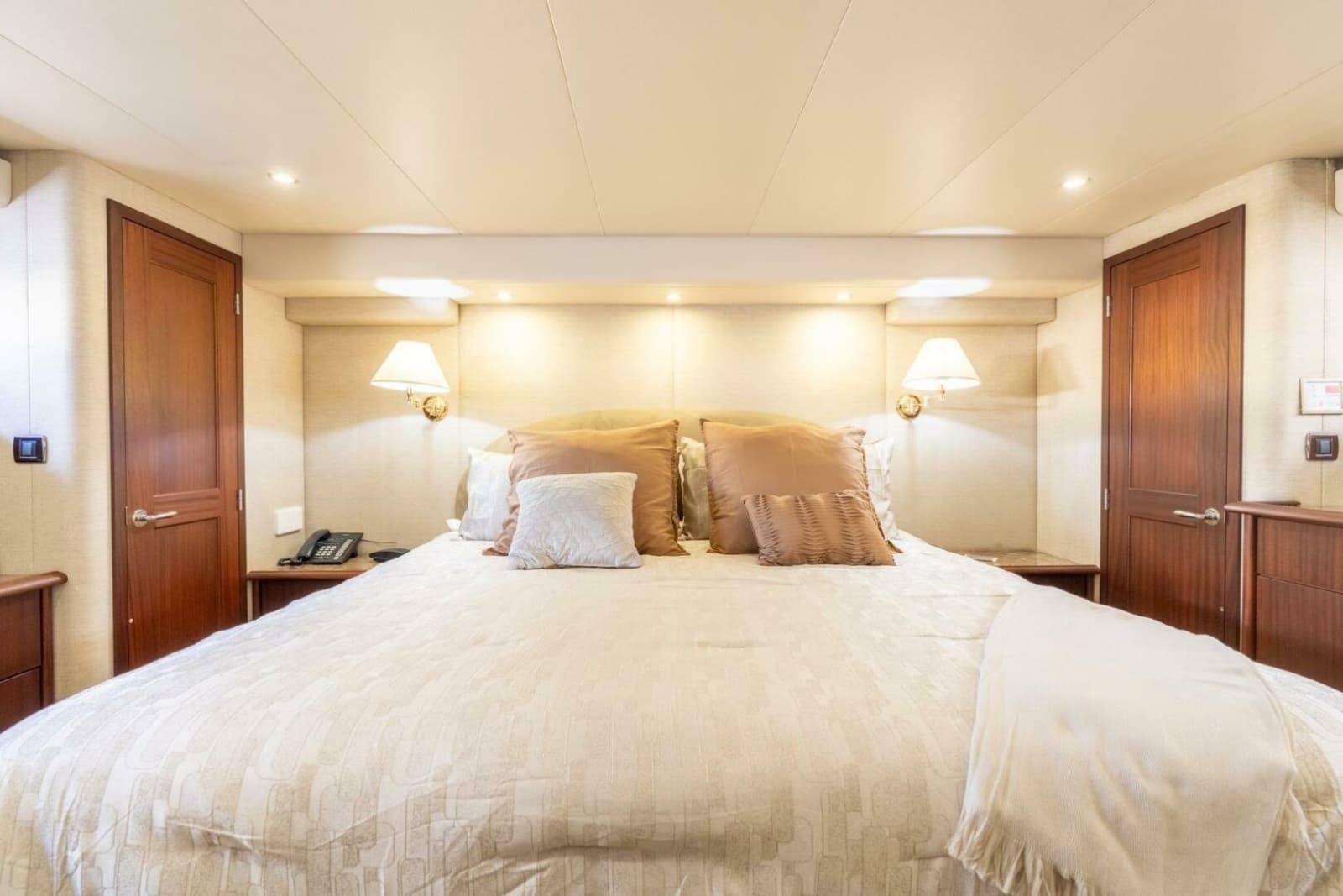 2009 Pacific Mariner 65 Motor Yacht - Photo 46