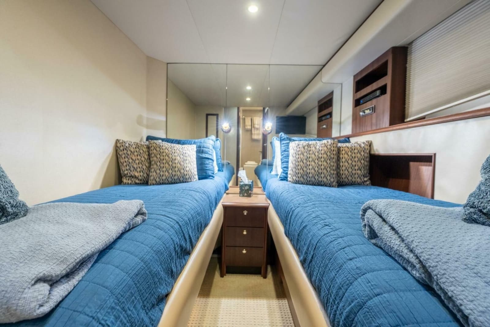 2009 Pacific Mariner 65 Motor Yacht - Photo 54