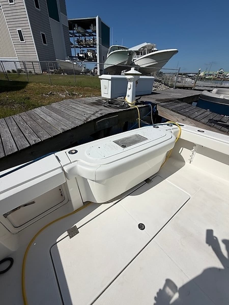 2005 Rampage 33 Express - Photo 9