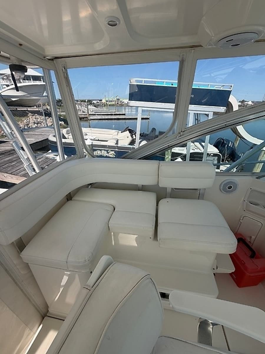 2005 Rampage 33 Express - Photo 22