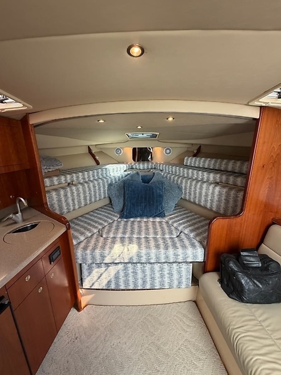 2005 Rampage 33 Express - Photo 44
