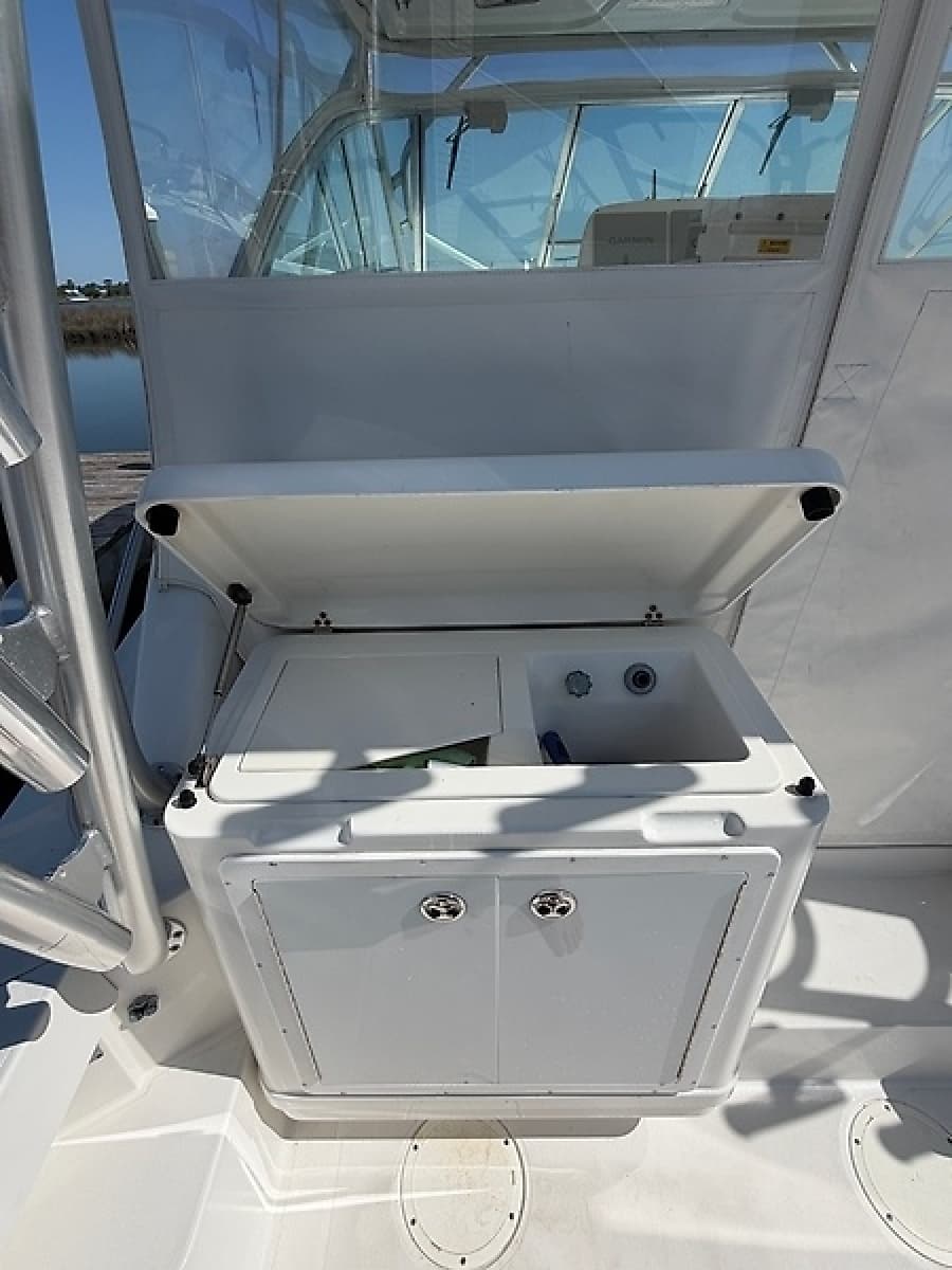 2005 Rampage 33 Express - Photo 15