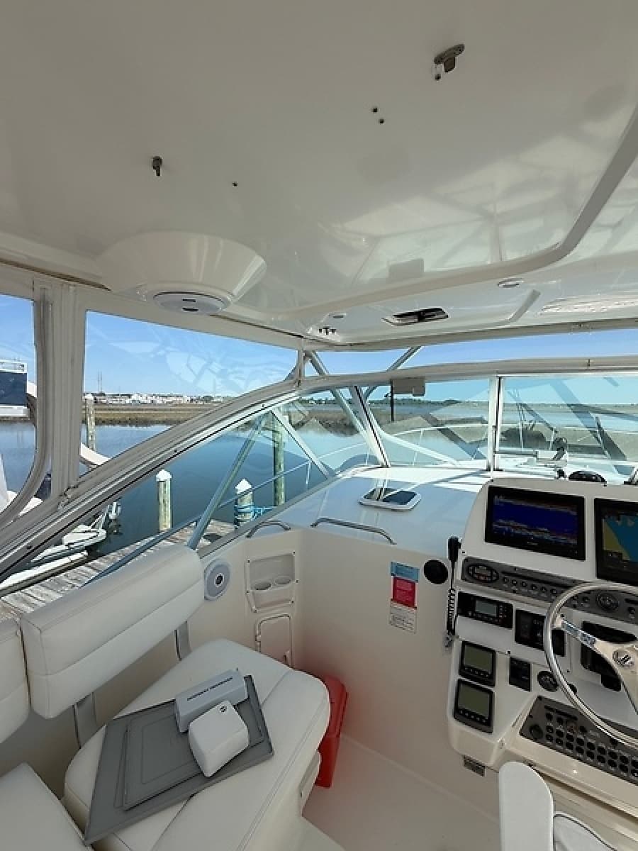 2005 Rampage 33 Express - Photo 25