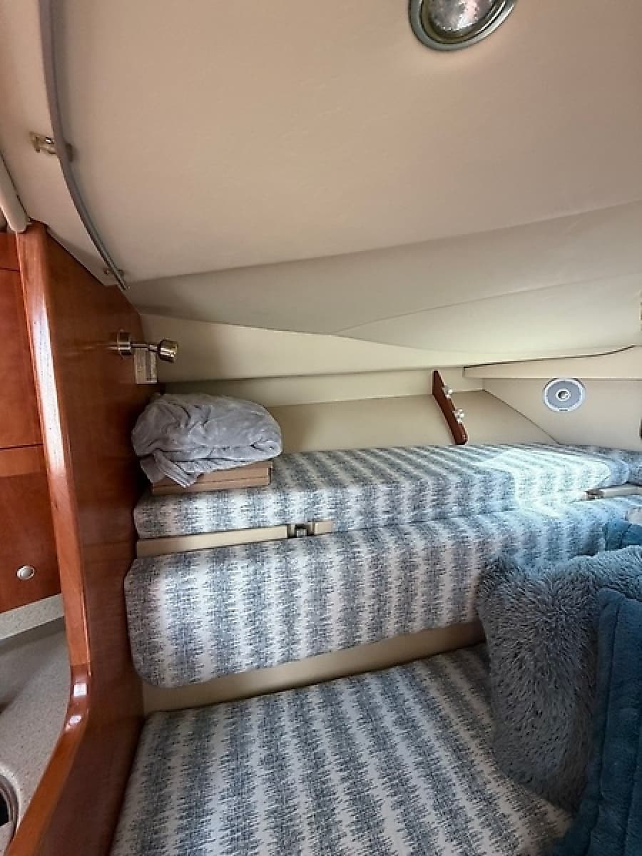 2005 Rampage 33 Express - Photo 36