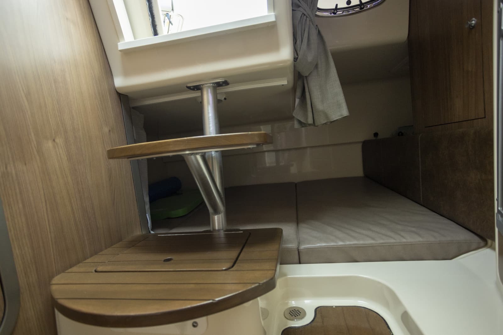 2014 Boston Whaler 315 Conquest - Photo 23