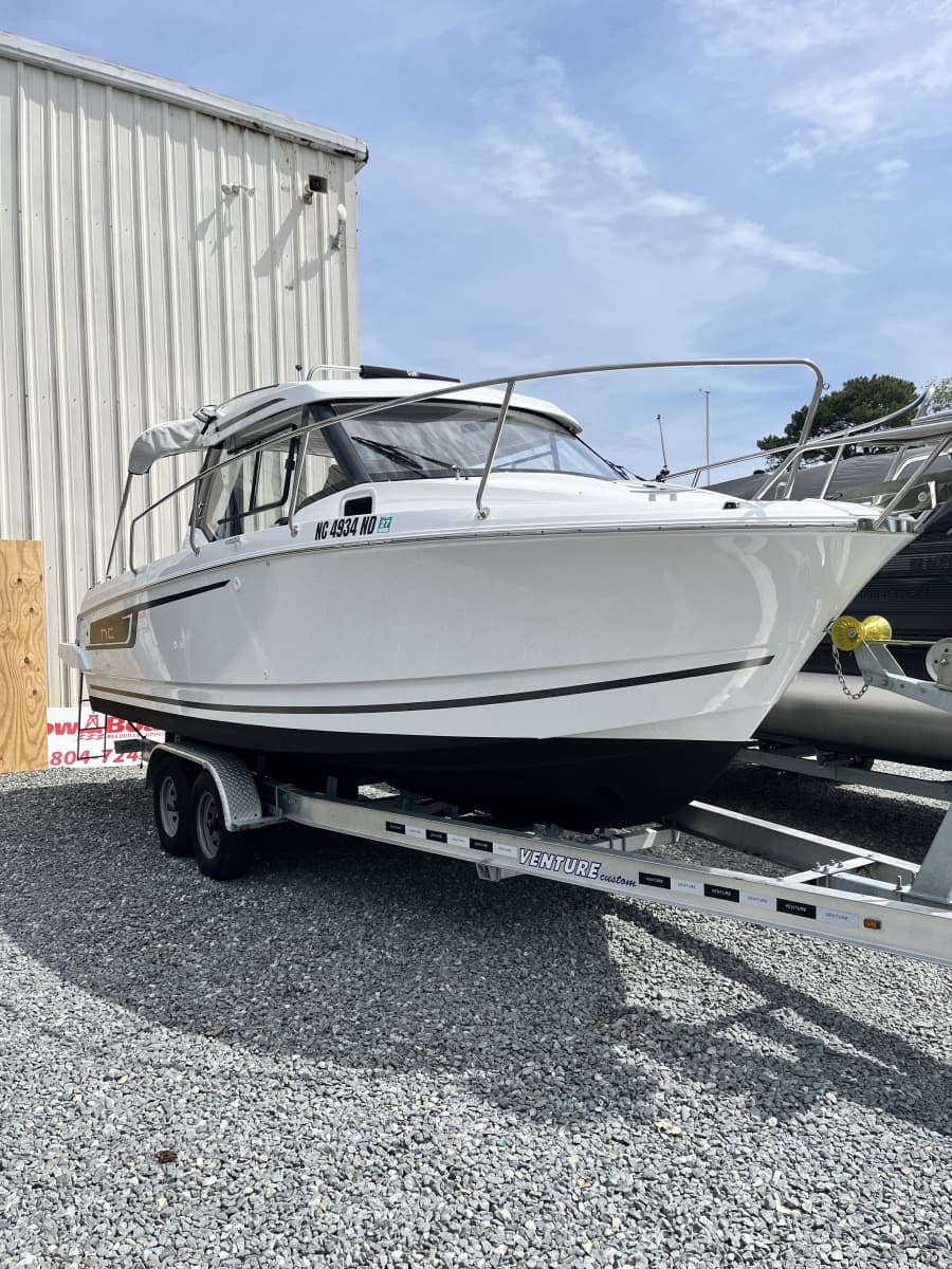 2022 Jeanneau NC 795 Series 2 - Photo 2