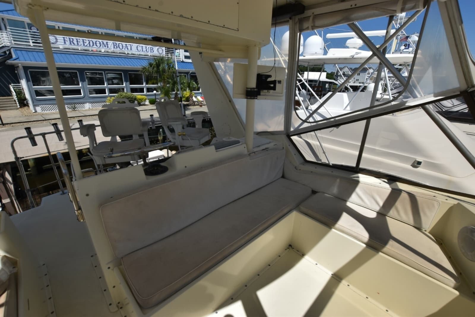 1983 Hatteras High Performance Convertible - Photo 5