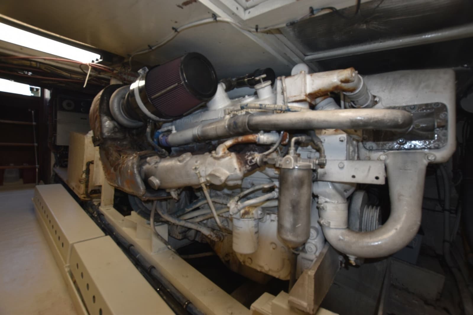 1983 Hatteras High Performance Convertible - Photo 27