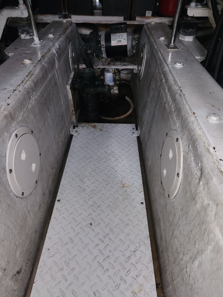 1998 Carver Voyager Pilothouse - Photo 42