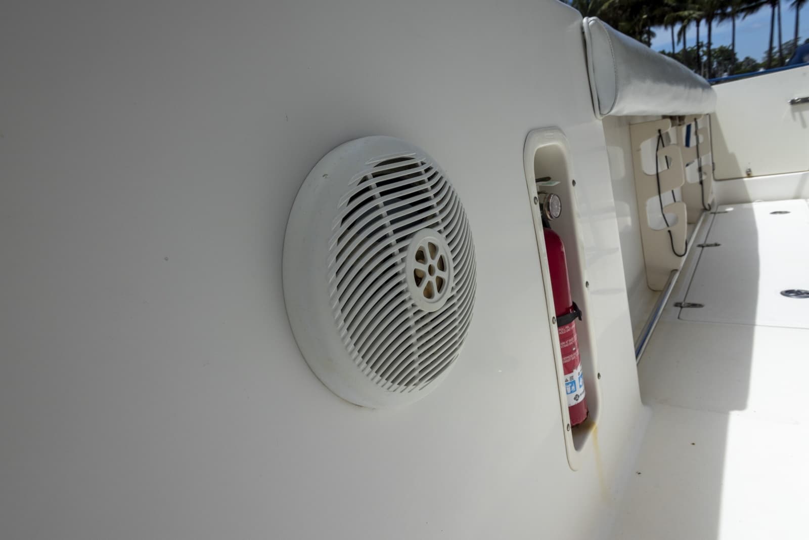 2007 Boston Whaler 270 OUTRAGE - Photo 4