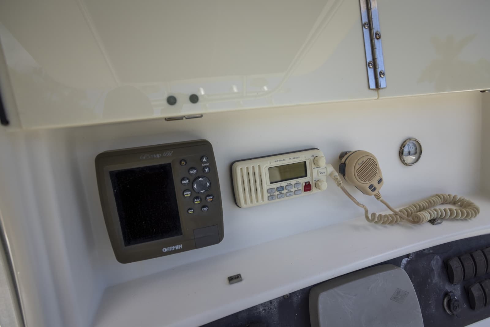2007 Boston Whaler 270 OUTRAGE - Photo 9