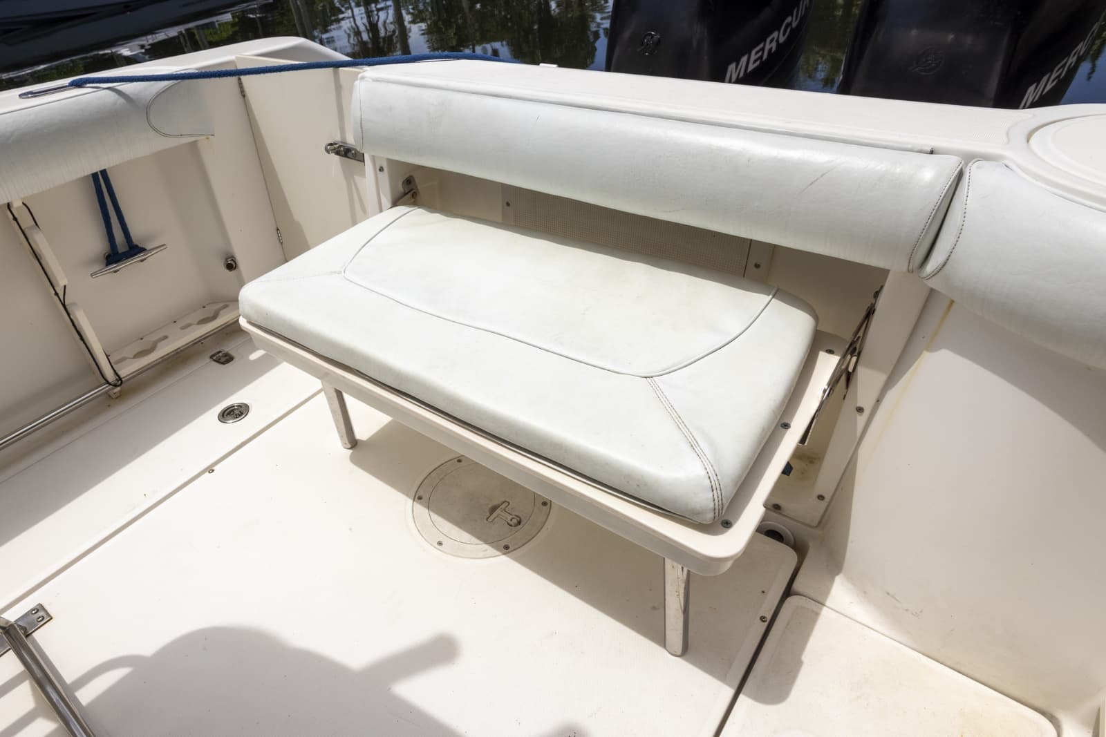 2007 Boston Whaler 270 OUTRAGE - Photo 10