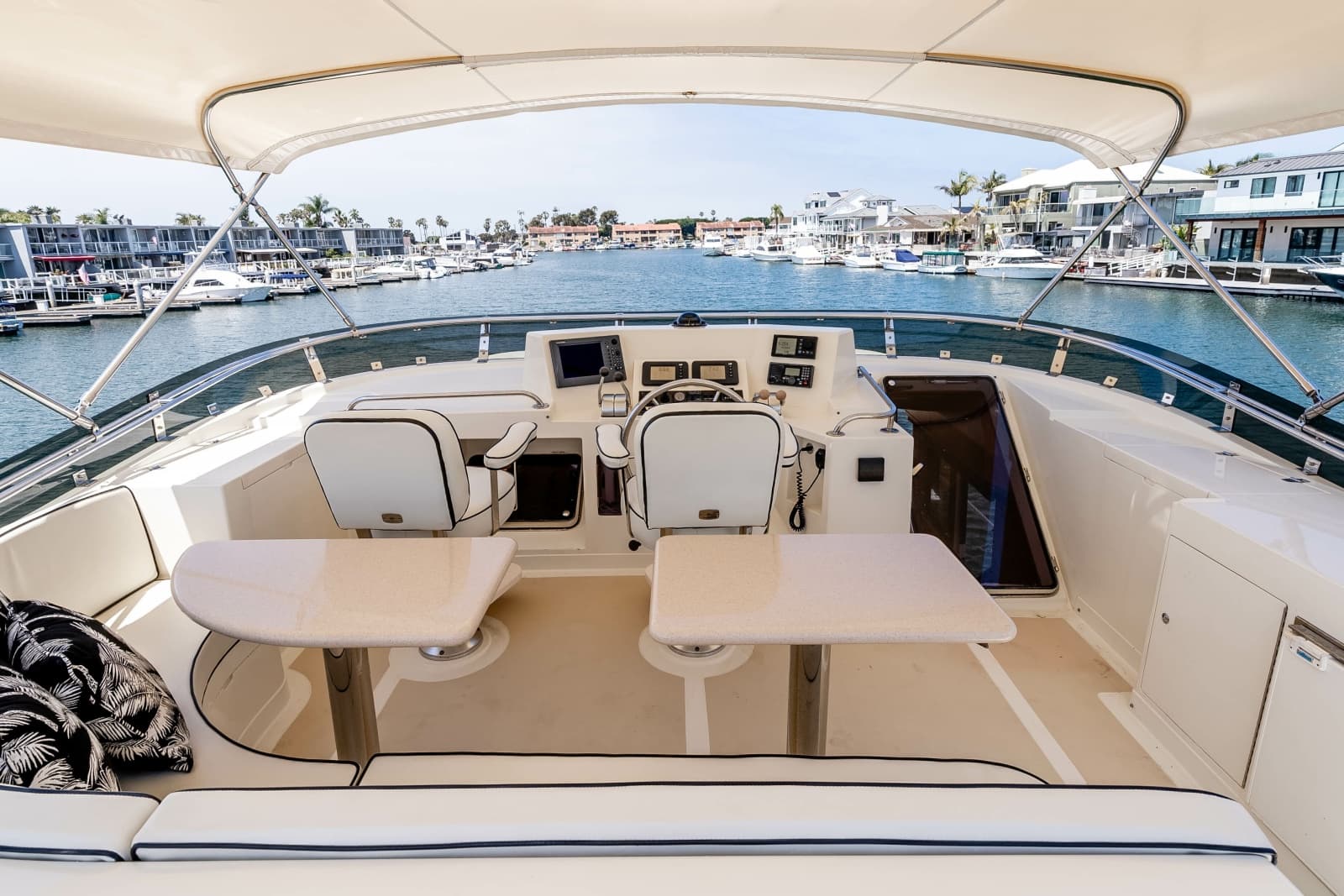 2005 Offshore Yachts Pilothouse - Photo 8