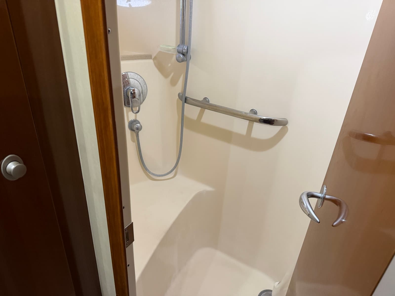 2005 Sea Ray 550 SEDAN BRIDGE - Photo 40