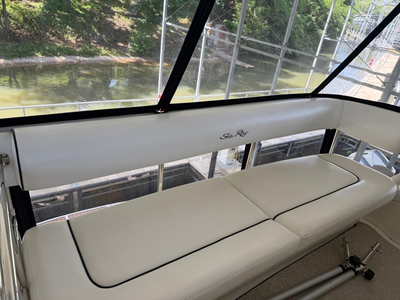 2005 Sea Ray 550 SEDAN BRIDGE - Photo 18