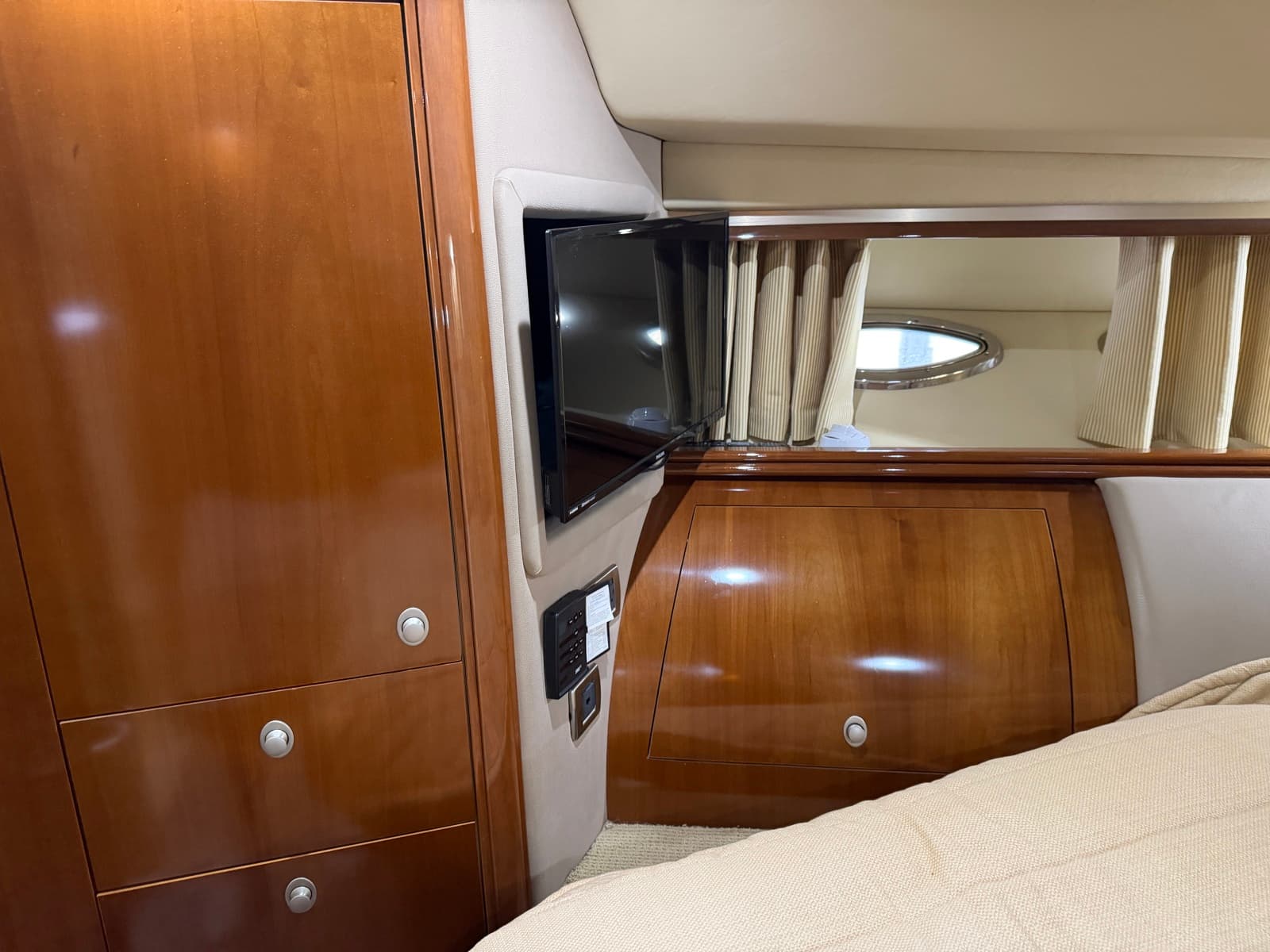 2005 Sea Ray 550 SEDAN BRIDGE - Photo 42