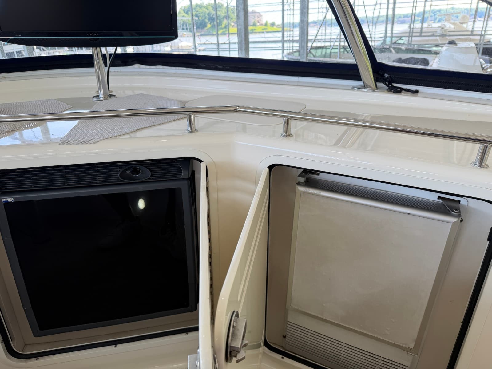 2005 Sea Ray 550 SEDAN BRIDGE - Photo 19