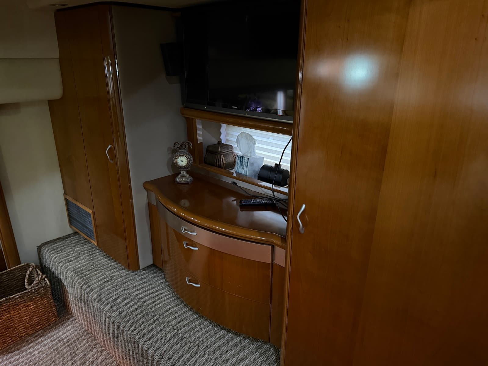 2005 Sea Ray 550 SEDAN BRIDGE - Photo 44