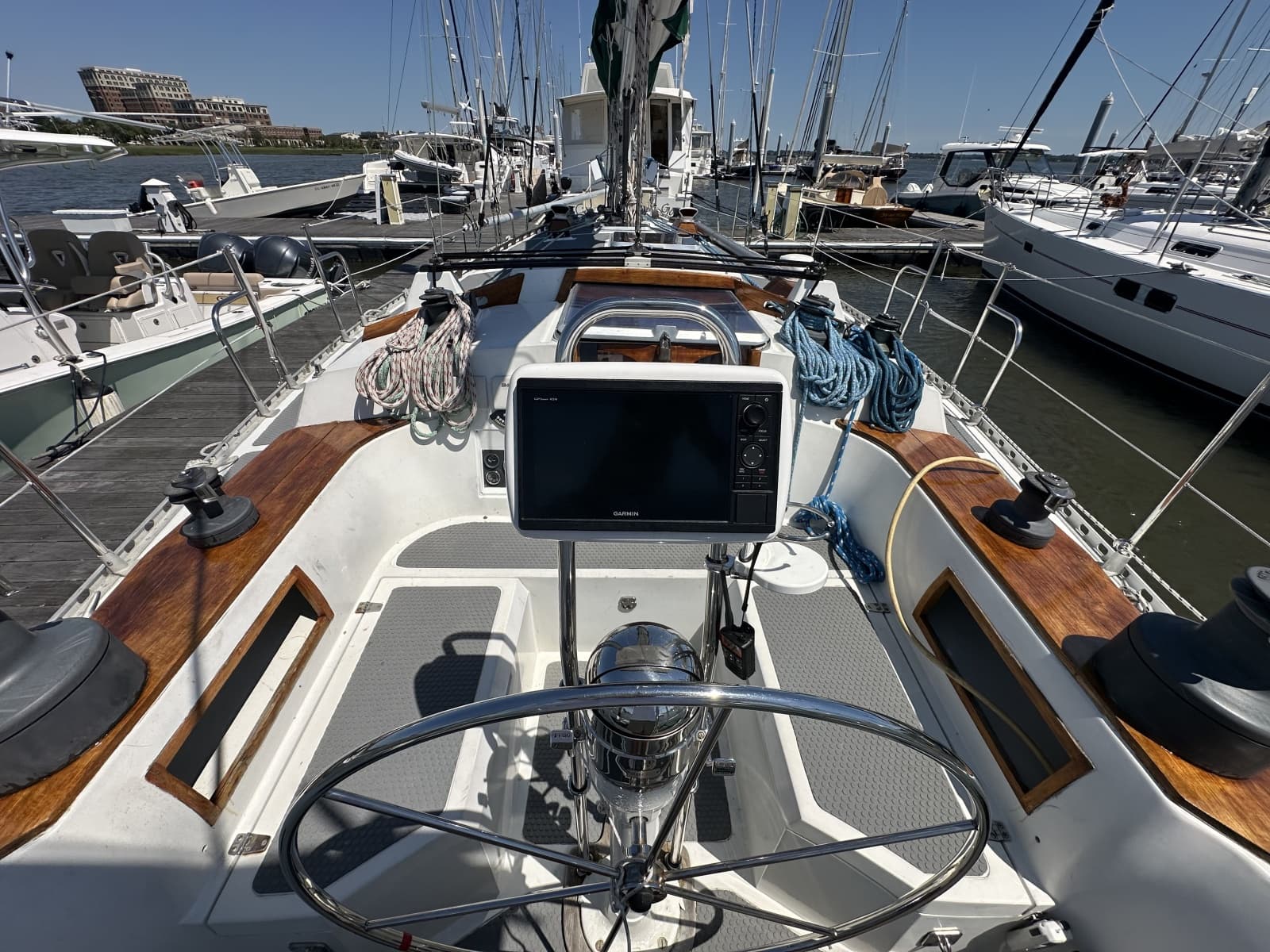 1983 Nordic 44 - Photo 26