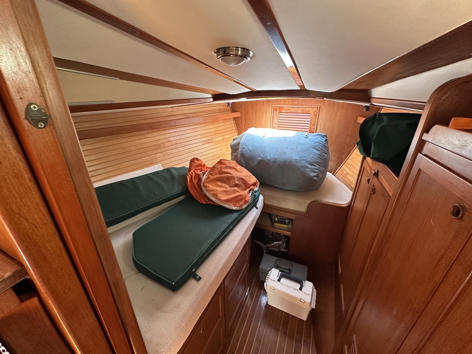 1983 Nordic 44 - Photo 38