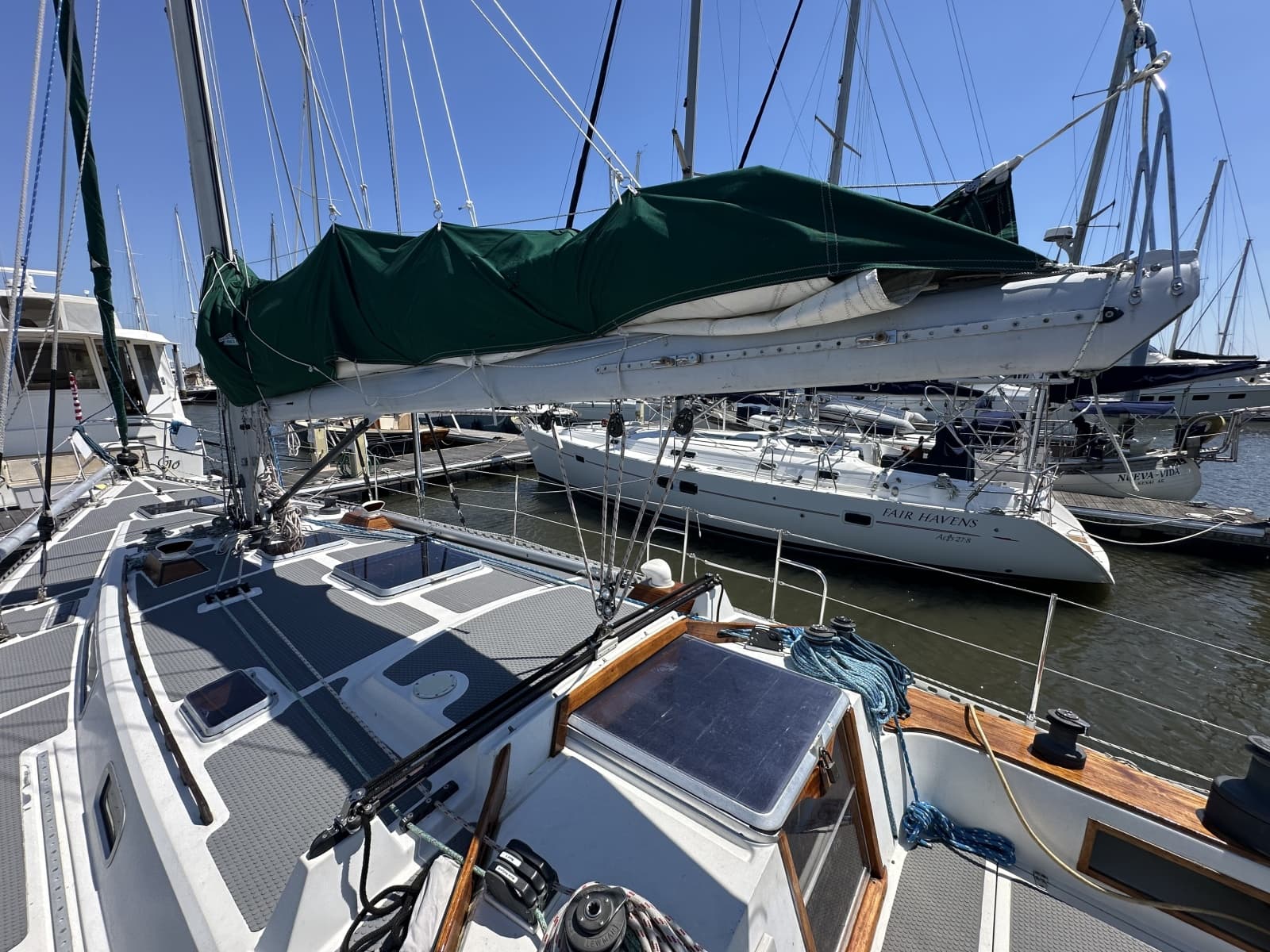 1983 Nordic 44 - Photo 21